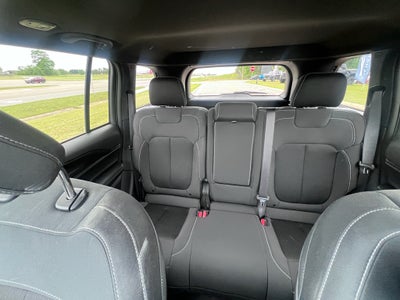 2025 Jeep Grand Cherokee Laredo X 4x4