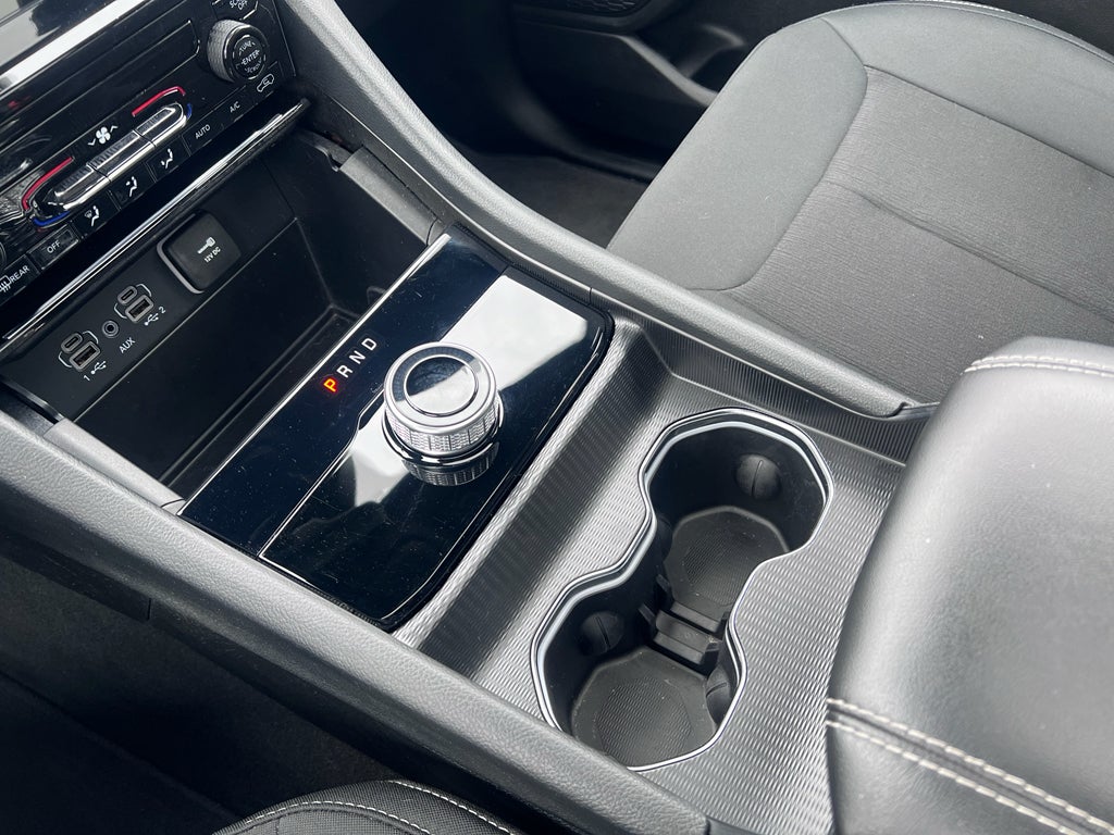 2025 Jeep Grand Cherokee Laredo X 4x4