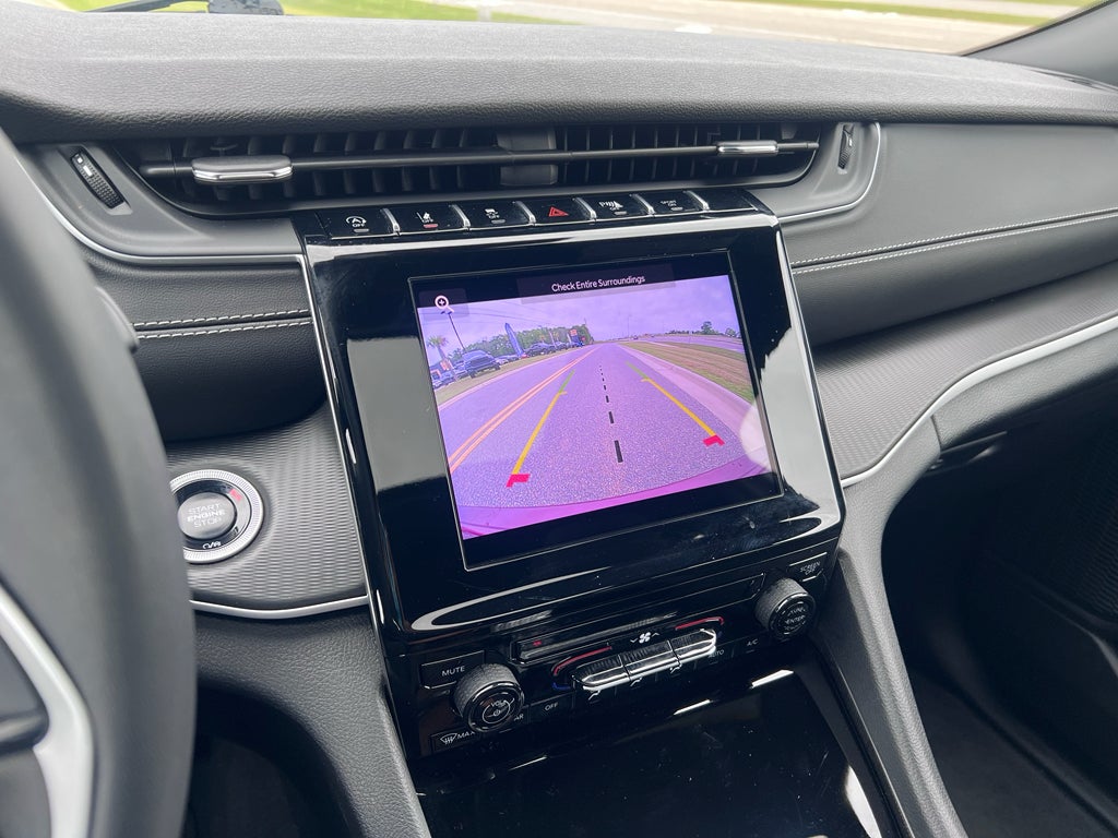 2025 Jeep Grand Cherokee Laredo X 4x4