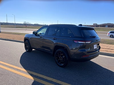 2026 Jeep Grand Cherokee GRAND CHEROKEE LAREDO ALTITUDE 4X4