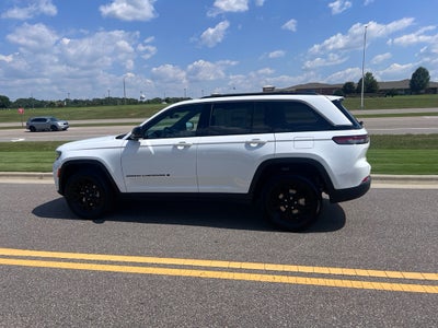 2026 Jeep Grand Cherokee GRAND CHEROKEE LAREDO ALTITUDE 4X4