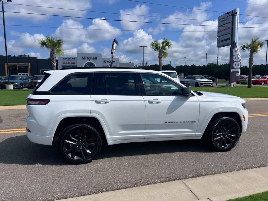 2026 Jeep Grand Cherokee GRAND CHEROKEE LIMITED RESERVE 4X4
