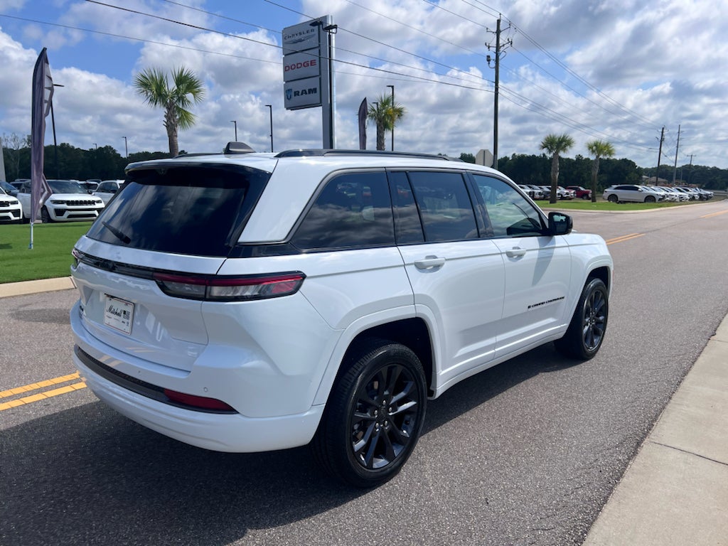 2026 Jeep Grand Cherokee GRAND CHEROKEE LIMITED RESERVE 4X4