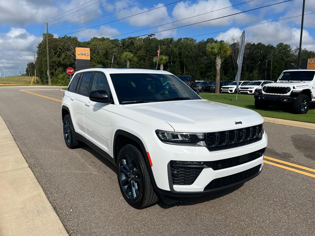 2026 Jeep Grand Cherokee GRAND CHEROKEE 85TH ANNIVERSARY EDITION 4X4