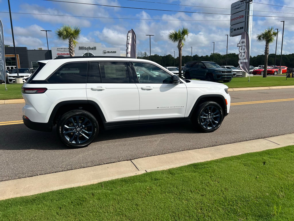 2026 Jeep Grand Cherokee GRAND CHEROKEE 85TH ANNIVERSARY EDITION 4X4