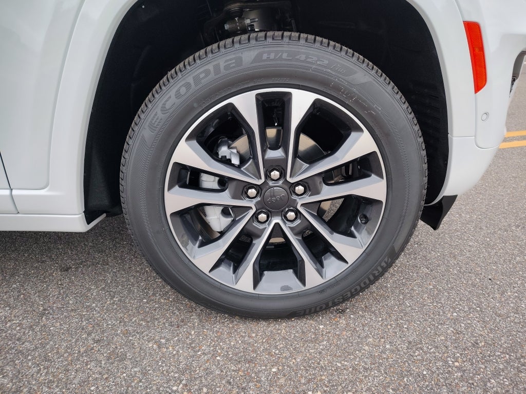 2025 Jeep Grand Cherokee GRAND CHEROKEE OVERLAND 4X4