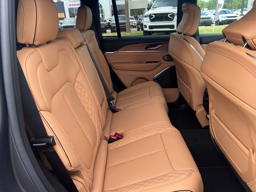 2026 Jeep Grand Cherokee GRAND CHEROKEE SUMMIT 4X4