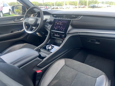 2024 Jeep Grand Cherokee L Altitude X 4x2