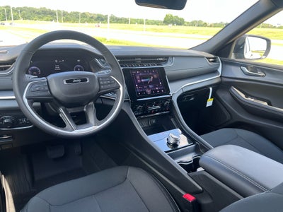 2026 Jeep Grand Cherokee L GRAND CHEROKEE L LAREDO X 4X2