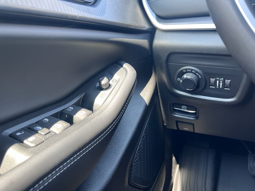 2026 Jeep Grand Cherokee L GRAND CHEROKEE L LAREDO X 4X2