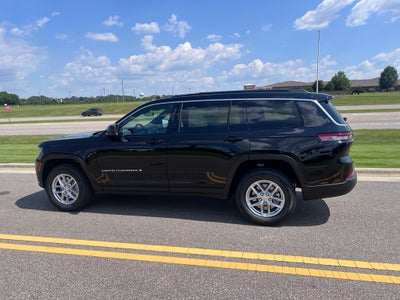 2026 Jeep Grand Cherokee L GRAND CHEROKEE L LAREDO X 4X2
