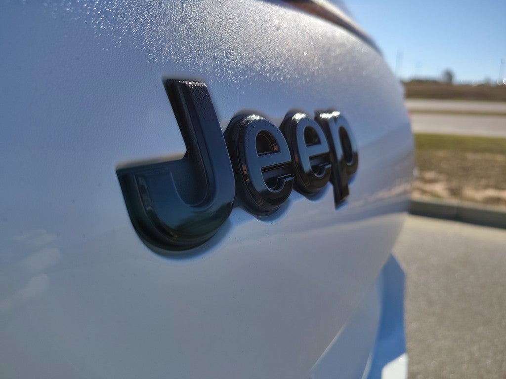 2025 Jeep Grand Cherokee L GRAND CHEROKEE L ALTITUDE X 4X2