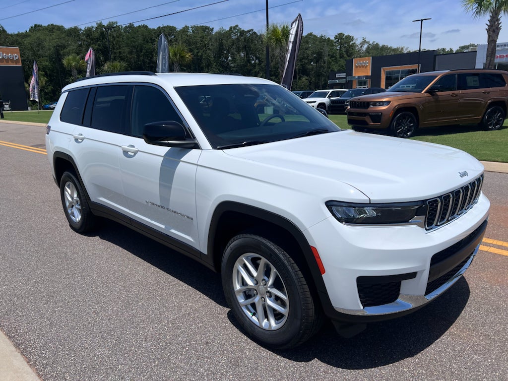 2026 Jeep Grand Cherokee L GRAND CHEROKEE L LAREDO 4X2