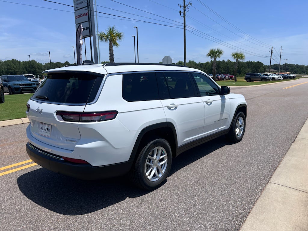 2026 Jeep Grand Cherokee L GRAND CHEROKEE L LAREDO 4X2