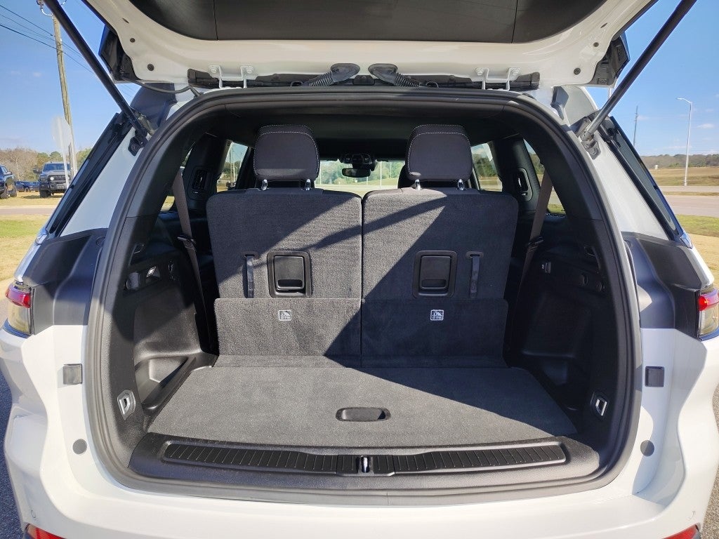 2025 Jeep Grand Cherokee L Laredo 4x2