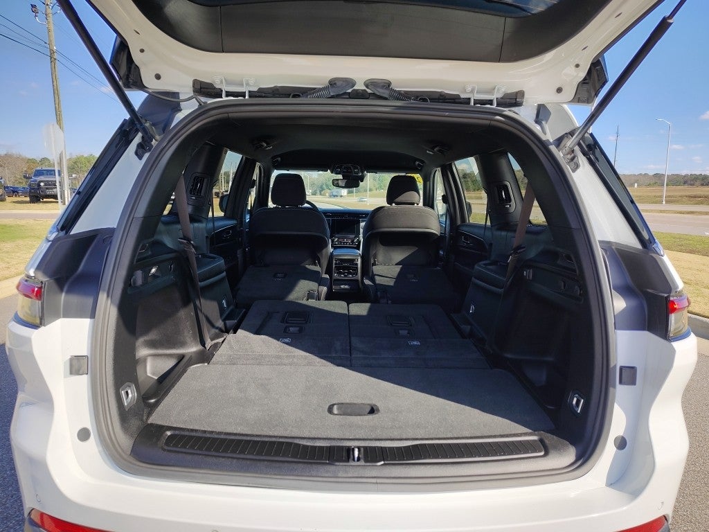 2025 Jeep Grand Cherokee L Laredo 4x2