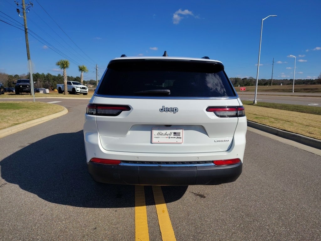 2025 Jeep Grand Cherokee L Laredo 4x2