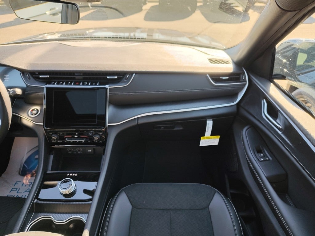 2025 Jeep Grand Cherokee L GRAND CHEROKEE L ALTITUDE X 4X2