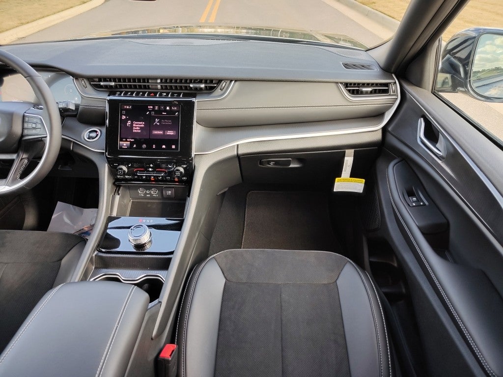 2025 Jeep Grand Cherokee L GRAND CHEROKEE L ALTITUDE X 4X2