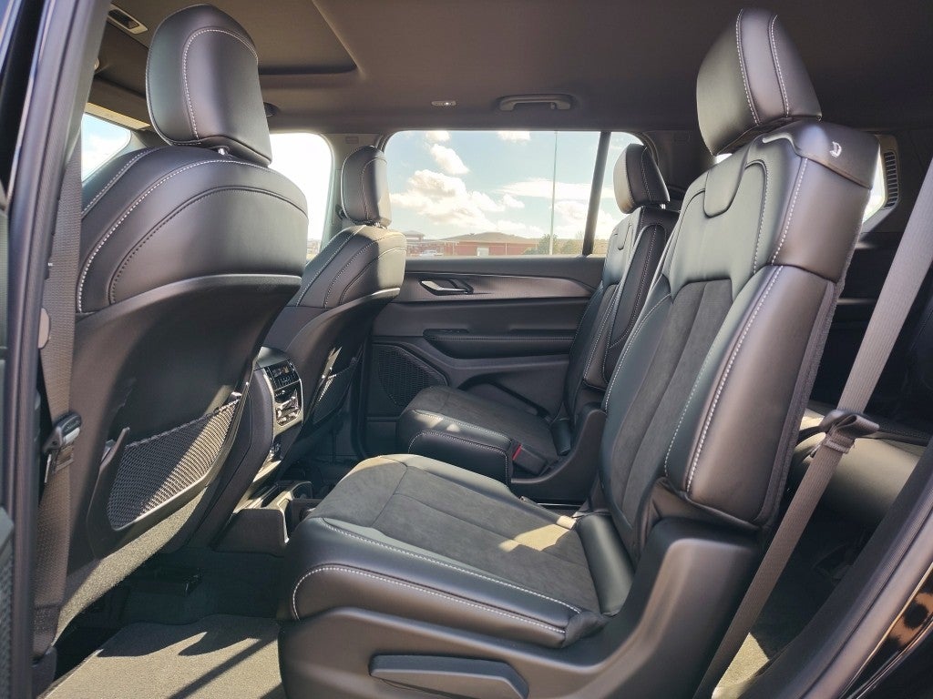 2025 Jeep Grand Cherokee L GRAND CHEROKEE L ALTITUDE X 4X2