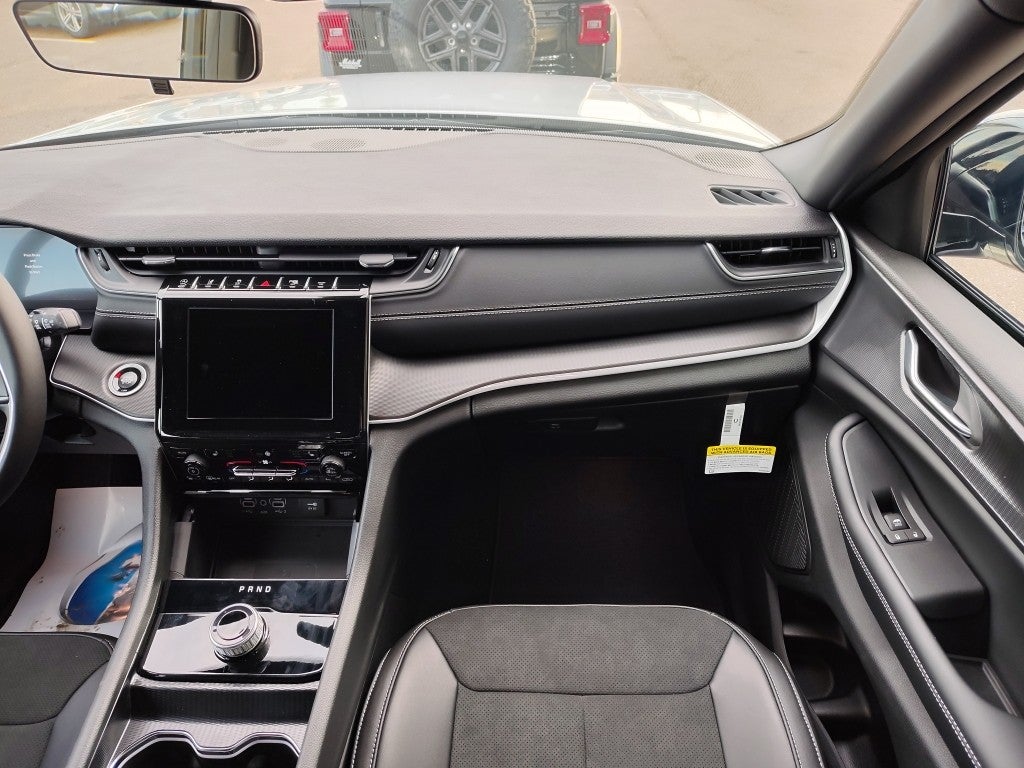 2025 Jeep Grand Cherokee L GRAND CHEROKEE L ALTITUDE X 4X2