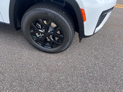 2026 Jeep Grand Cherokee L GRAND CHEROKEE L LAREDO ALTITUDE 4X2