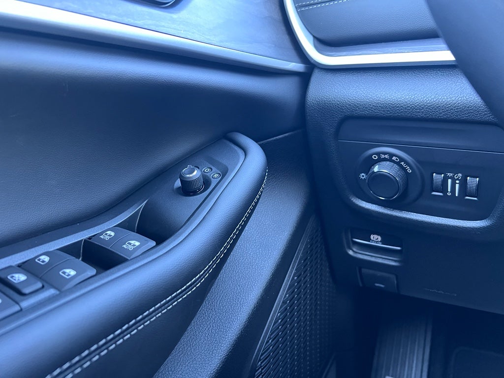 2026 Jeep Grand Cherokee L GRAND CHEROKEE L LAREDO ALTITUDE 4X2