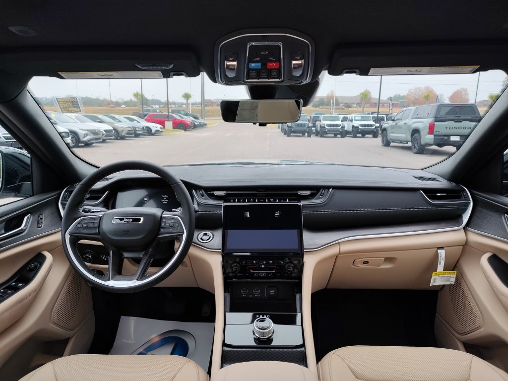 2025 Jeep Grand Cherokee L GRAND CHEROKEE L LIMITED 4X2