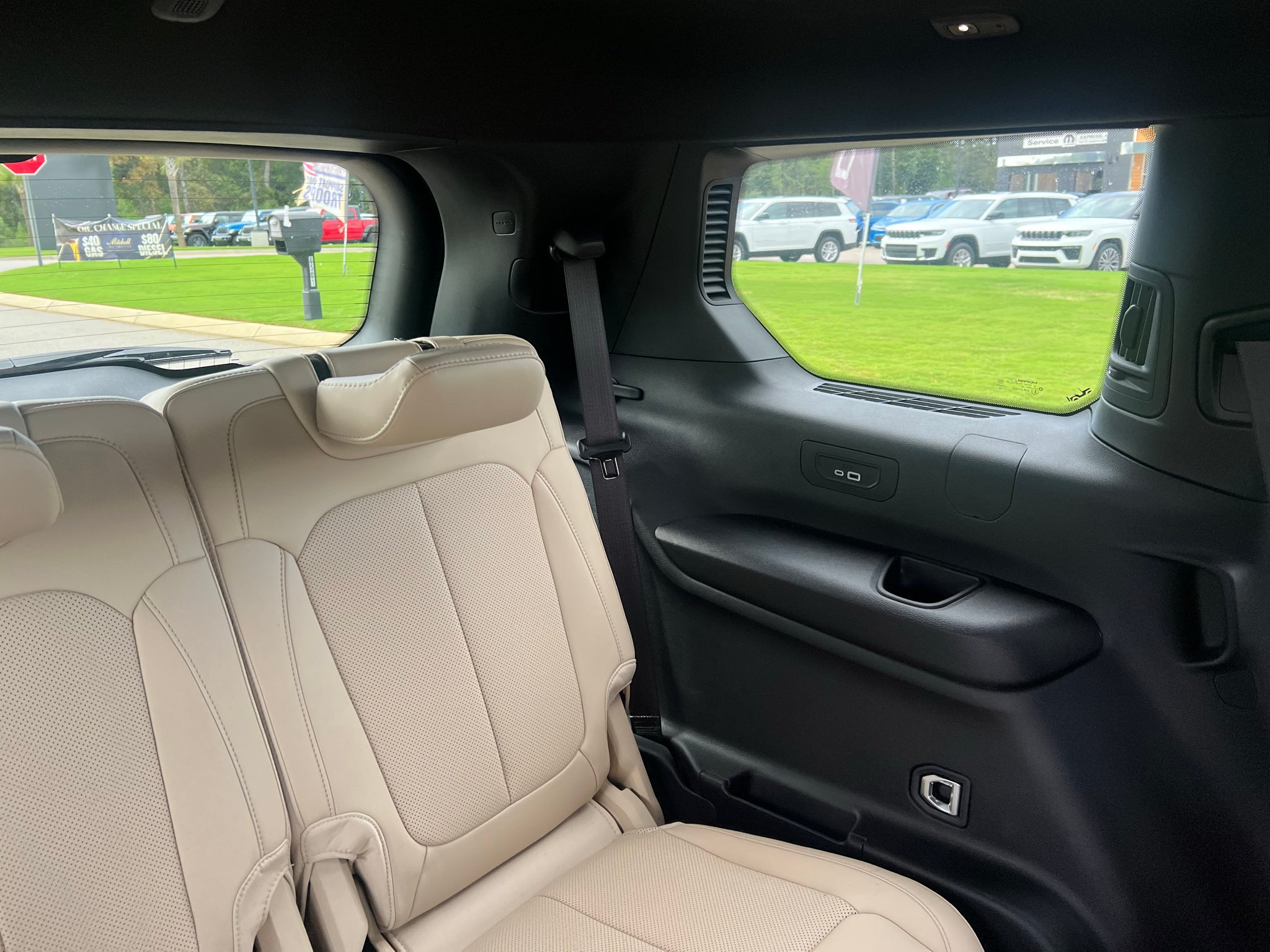 2025 Jeep Grand Cherokee L Limited 4x2