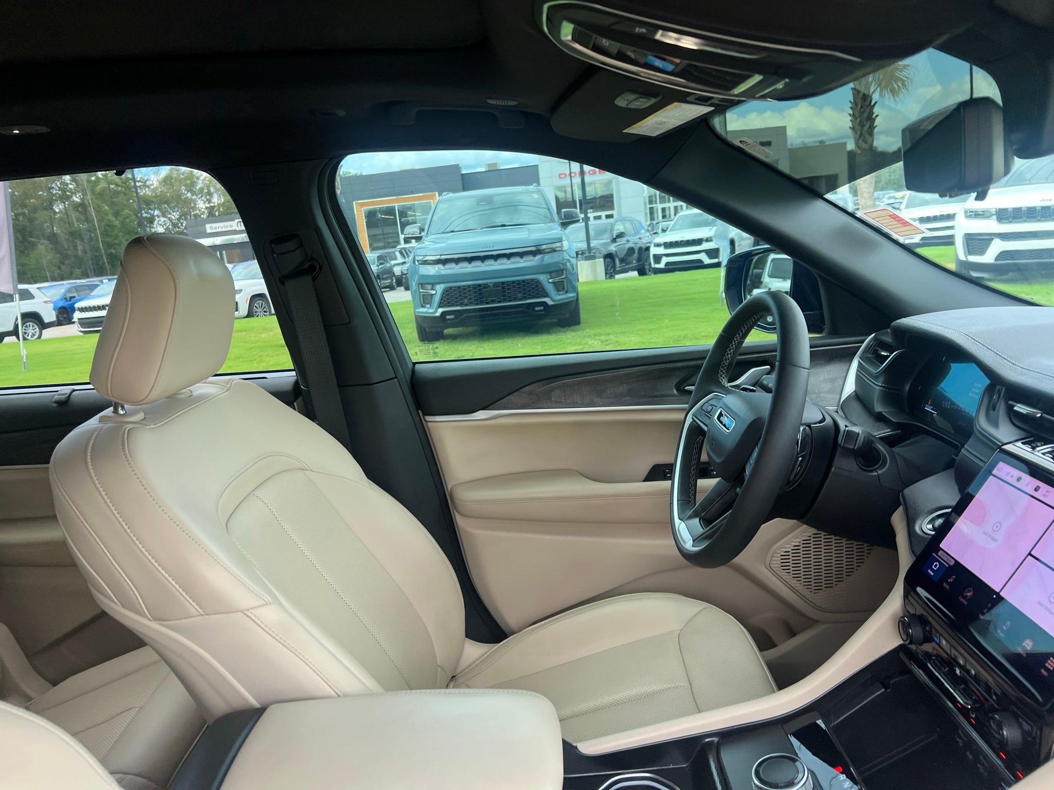 2025 Jeep Grand Cherokee L Limited 4x2
