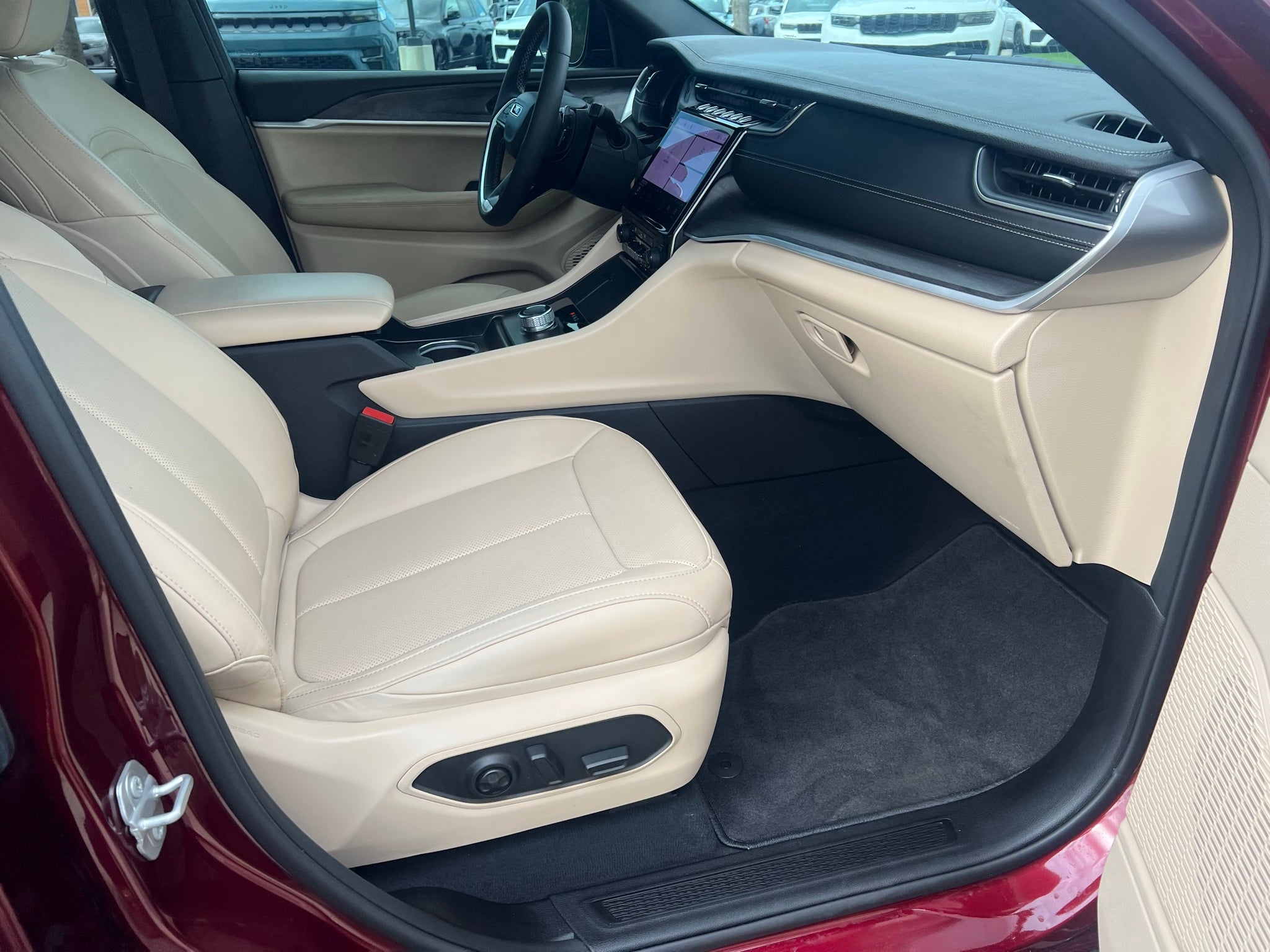 2025 Jeep Grand Cherokee L Limited 4x2