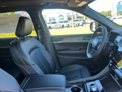 2027 Jeep Grand Cherokee L GRAND CHEROKEE L LIMITED 4X2