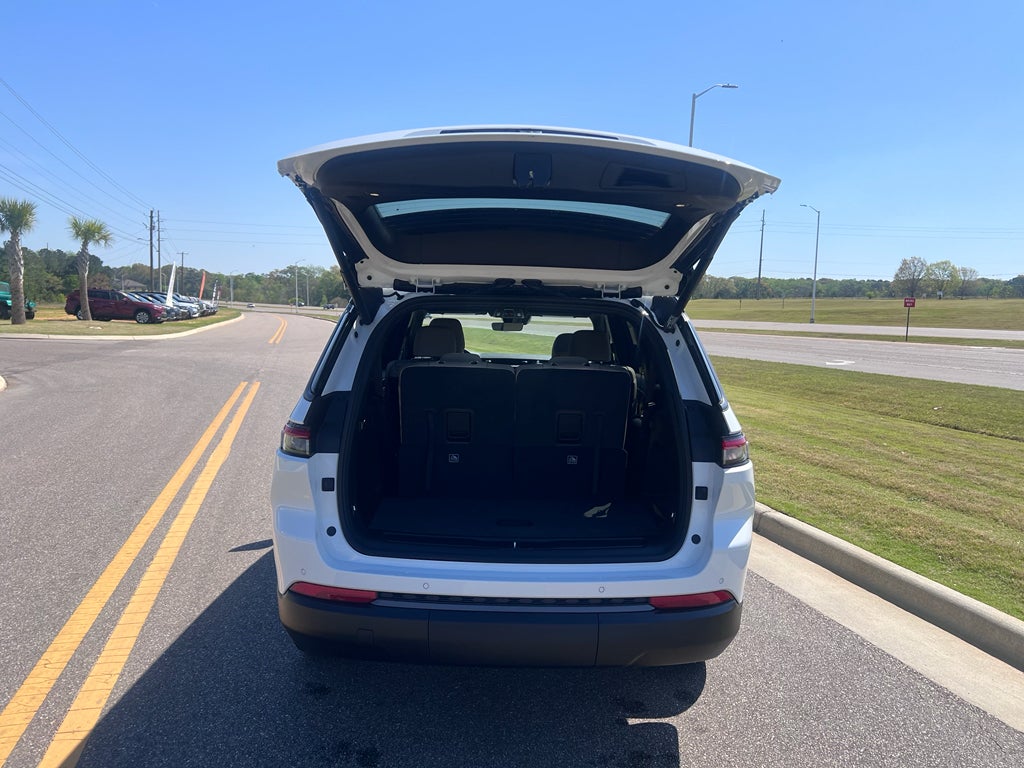 2026 Jeep Grand Cherokee L GRAND CHEROKEE L LIMITED 4X2