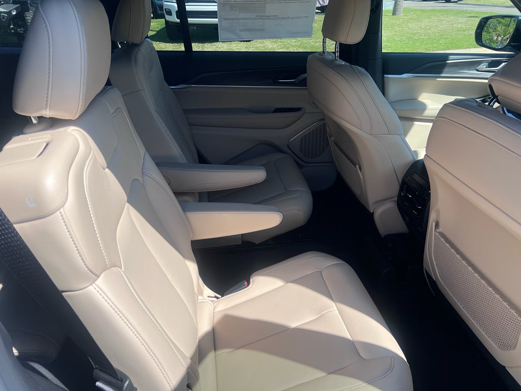 2026 Jeep Grand Cherokee L GRAND CHEROKEE L LIMITED 4X2