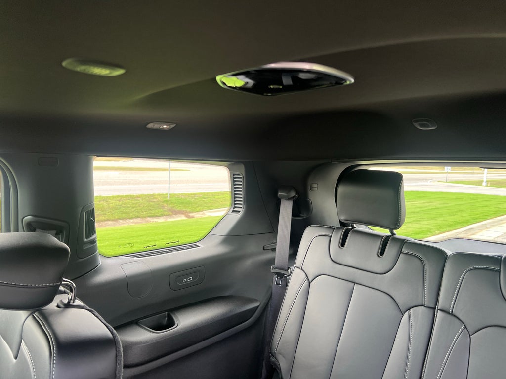 2027 Jeep Grand Cherokee L GRAND CHEROKEE L LIMITED 4X2