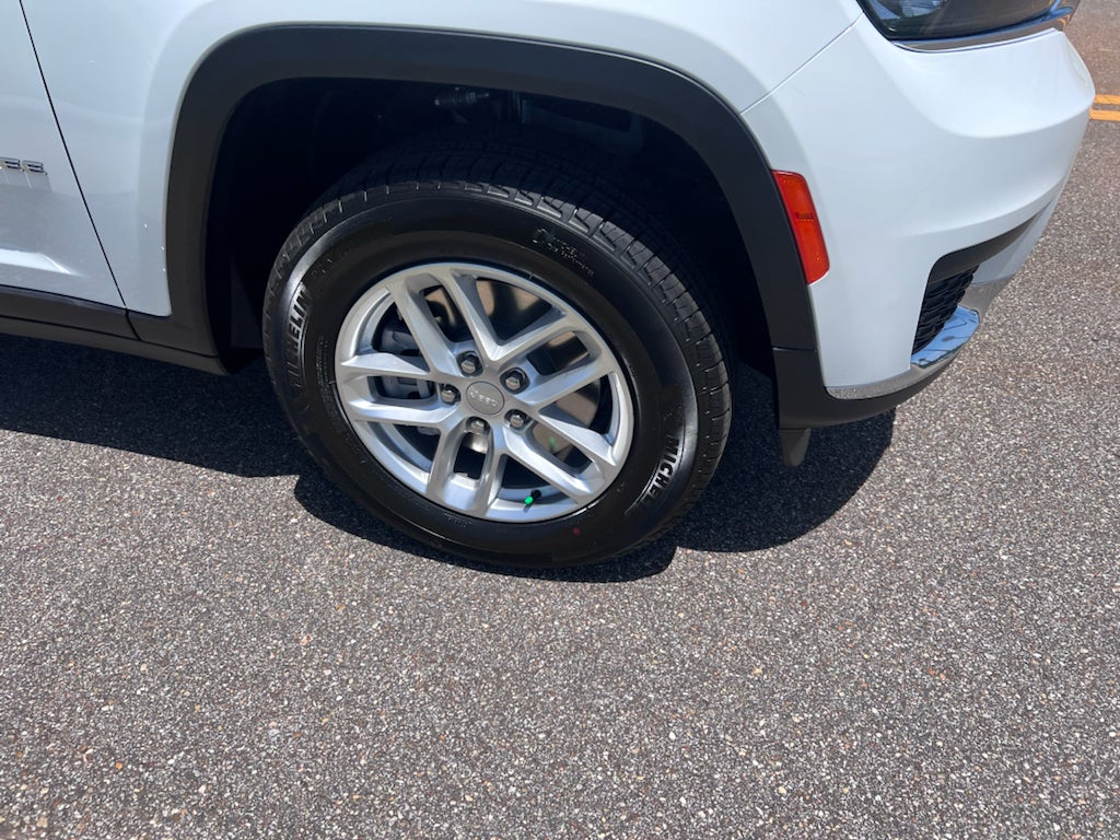 2026 Jeep Grand Cherokee L GRAND CHEROKEE L LAREDO X 4X4