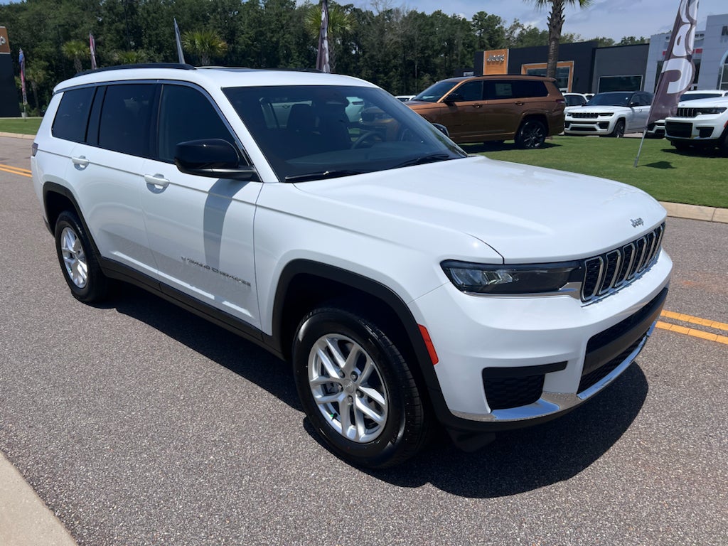 2026 Jeep Grand Cherokee L GRAND CHEROKEE L LAREDO X 4X4