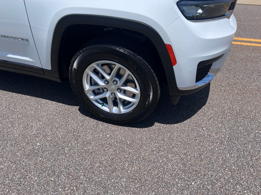 2026 Jeep Grand Cherokee L GRAND CHEROKEE L LAREDO X 4X4