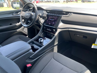 2026 Jeep Grand Cherokee L GRAND CHEROKEE L LAREDO X 4X4