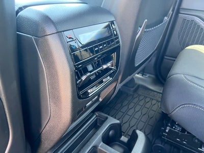 2026 Jeep Grand Cherokee L GRAND CHEROKEE L LAREDO X 4X4