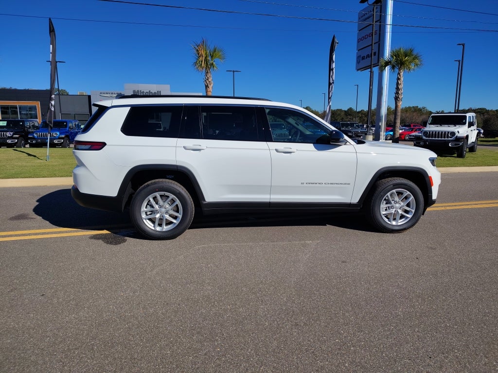2025 Jeep Grand Cherokee L GRAND CHEROKEE L LAREDO X 4X4