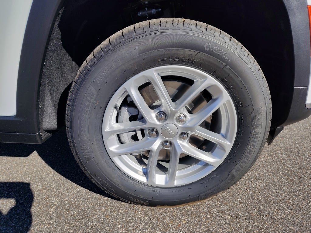 2025 Jeep Grand Cherokee L GRAND CHEROKEE L LAREDO X 4X4