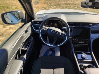 2025 Jeep Grand Cherokee L GRAND CHEROKEE L LAREDO X 4X4