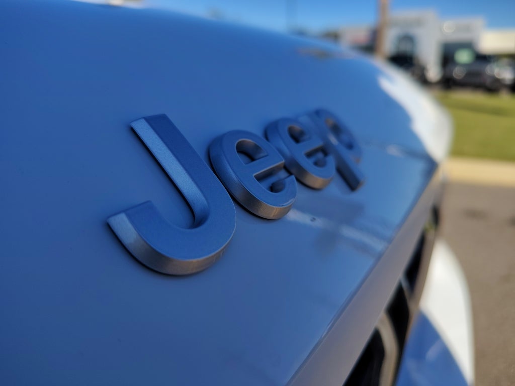 2025 Jeep Grand Cherokee L GRAND CHEROKEE L LAREDO X 4X4