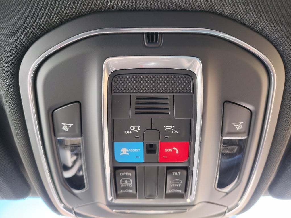 2025 Jeep Grand Cherokee L GRAND CHEROKEE L LAREDO X 4X4