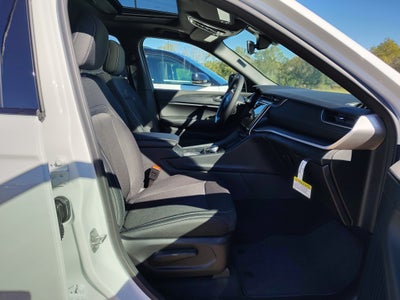 2025 Jeep Grand Cherokee L GRAND CHEROKEE L LAREDO X 4X4