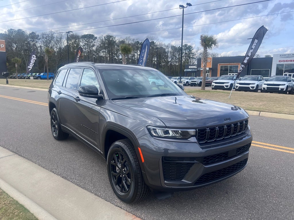 2026 Jeep Grand Cherokee L GRAND CHEROKEE L LAREDO ALTITUDE 4X4