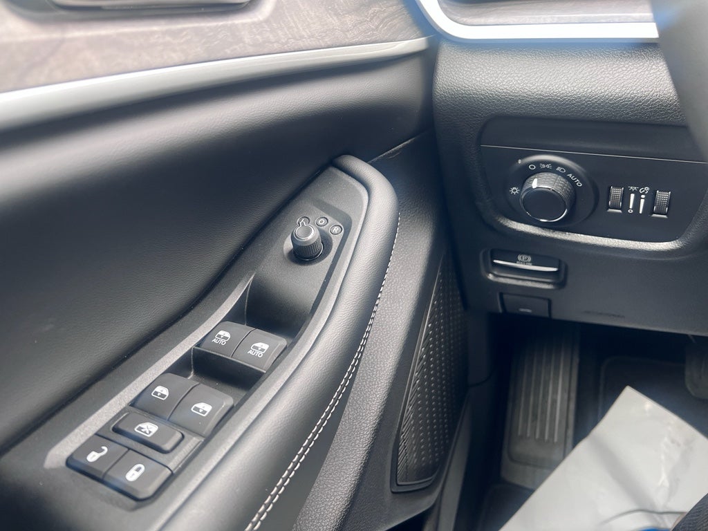 2026 Jeep Grand Cherokee L GRAND CHEROKEE L LAREDO ALTITUDE 4X4