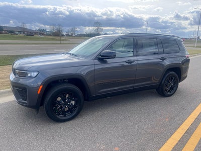 2026 Jeep Grand Cherokee L GRAND CHEROKEE L LAREDO ALTITUDE 4X4