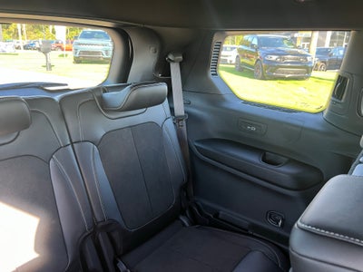 2027 Jeep Grand Cherokee L GRAND CHEROKEE L LAREDO ALTITUDE 4X4